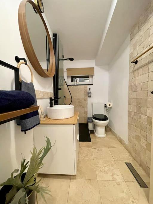 Casa In Inima Capitalei Villa บูคาเรสต์ ภายนอก รูปภาพ