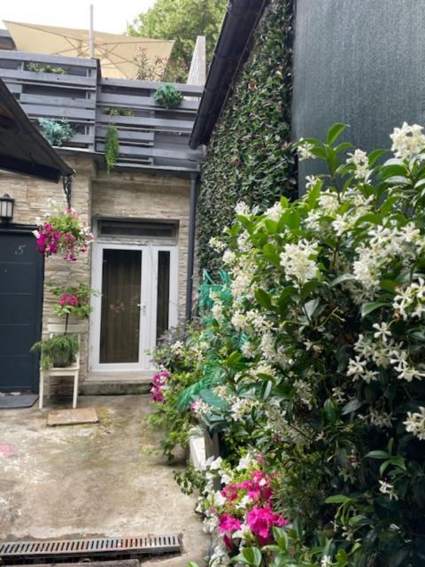 Casa In Inima Capitalei Villa บูคาเรสต์ ภายนอก รูปภาพ